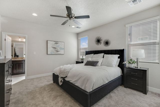 6724 Zachary Road NE, Rio Rancho, NM 87144