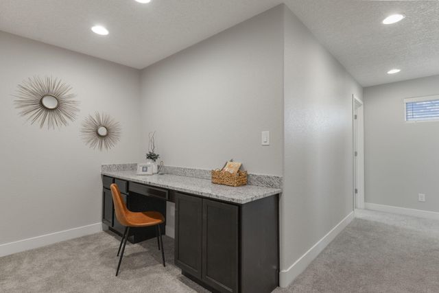 6724 Zachary Road NE, Rio Rancho, NM 87144