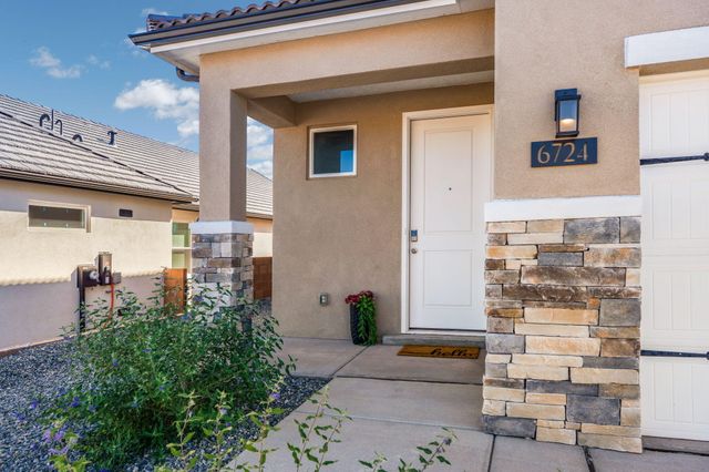 6724 Zachary Road NE, Rio Rancho, NM 87144