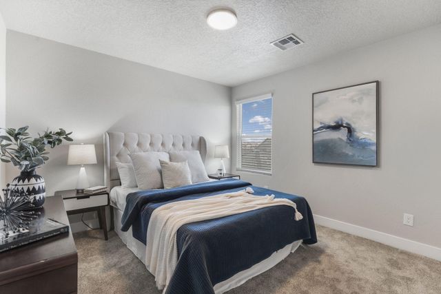 6724 Zachary Road NE, Rio Rancho, NM 87144