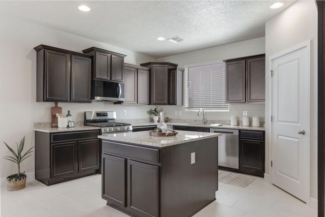 6724 Zachary Road NE, Rio Rancho, NM 87144