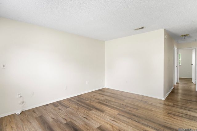11598 Baylor Dr, Baton Rouge, LA 70816