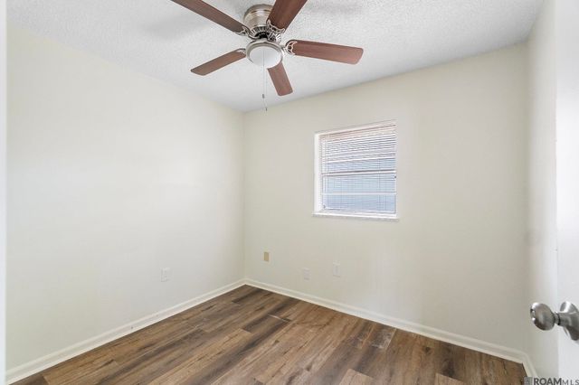 11598 Baylor Dr, Baton Rouge, LA 70816