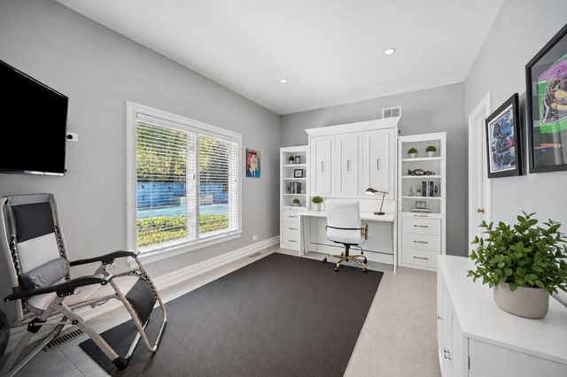 2 Hickory Lane, Northbrook, IL 60062