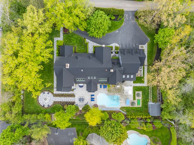 2 Hickory Lane, Northbrook, IL 60062