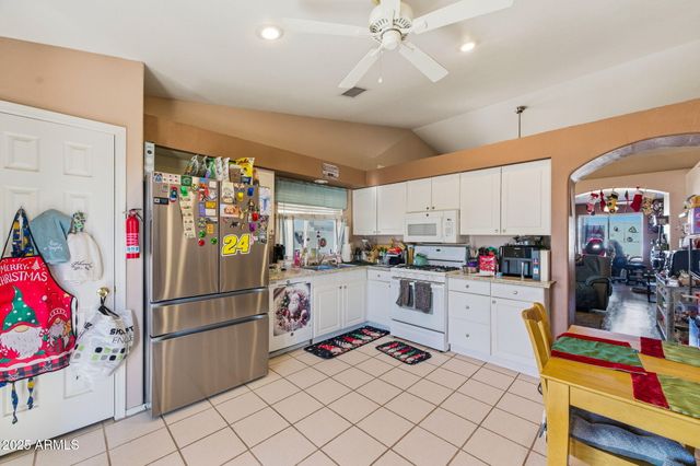 8735 W PINEVETA Drive W, Arizona City, AZ 85123