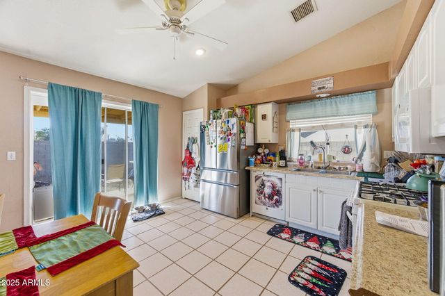 8735 W PINEVETA Drive W, Arizona City, AZ 85123