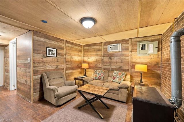 414 Tryon Street, Burlington, NC 27217