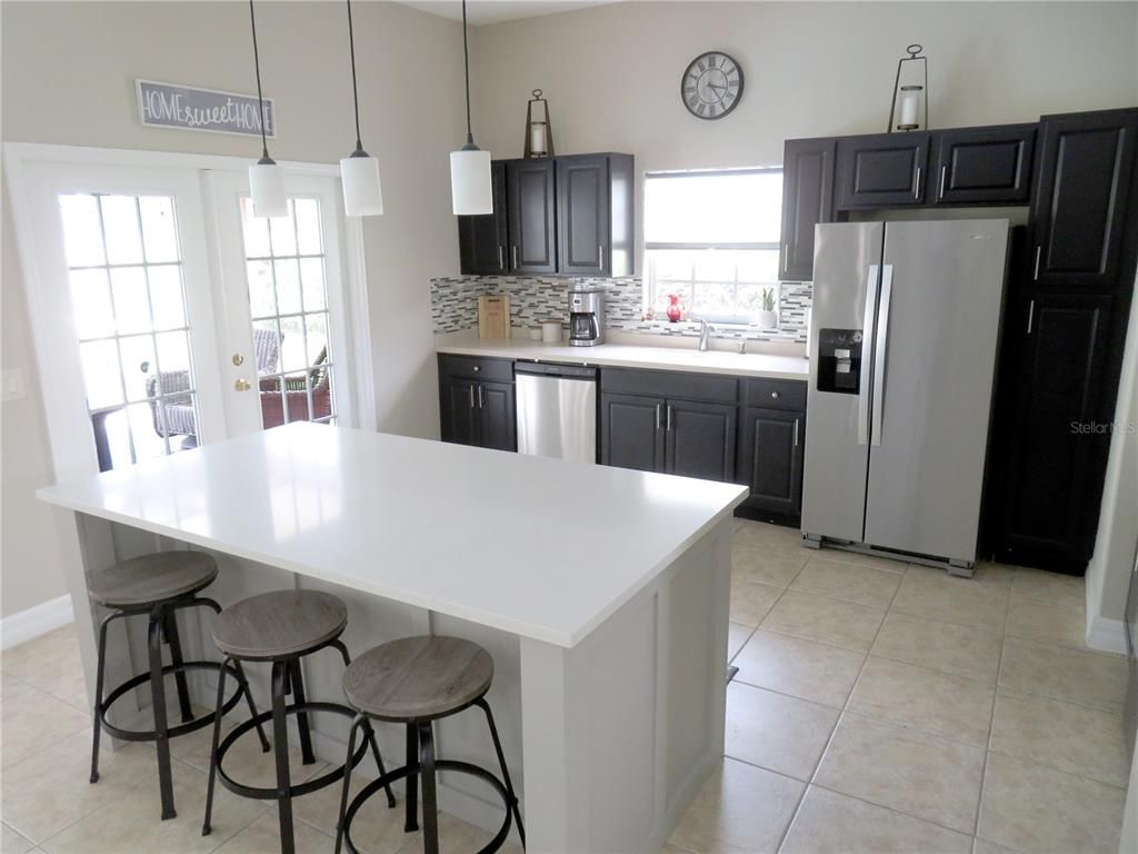 Image 12 of property listing at 104 VISTA LOOP, Davenport, FL 33897