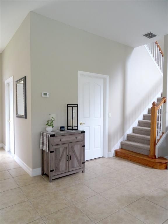 Image 18 of property listing at 104 VISTA LOOP, Davenport, FL 33897