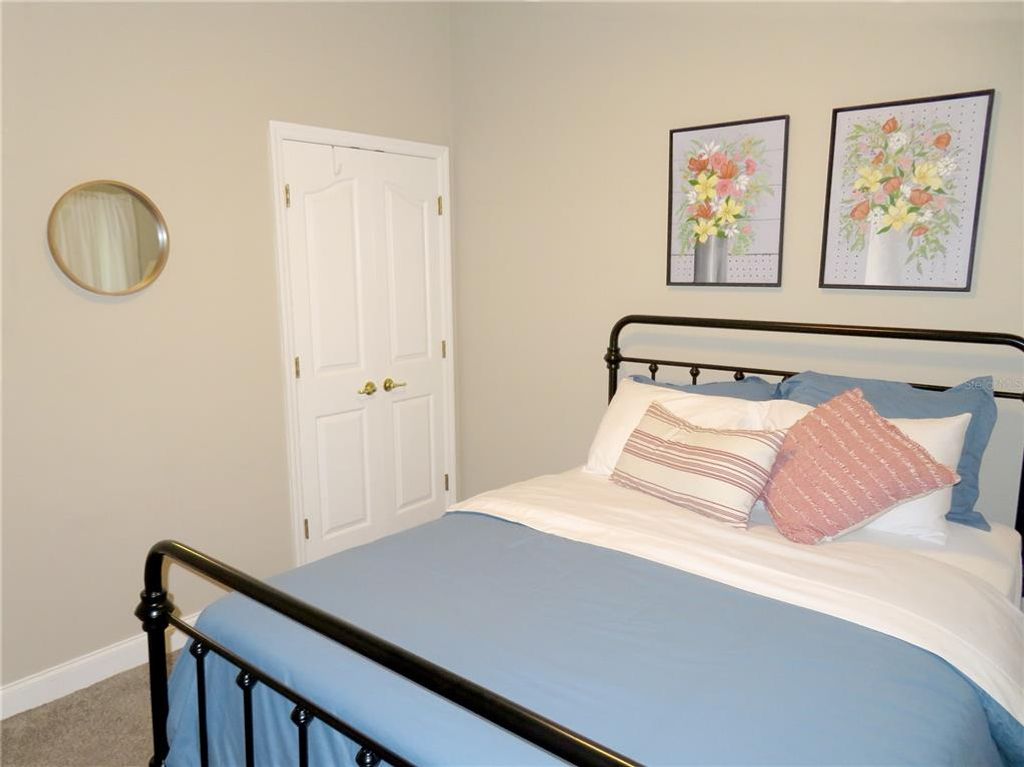Image 27 of property listing at 104 VISTA LOOP, Davenport, FL 33897