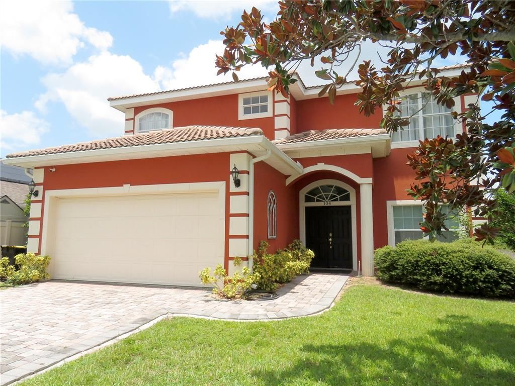 Image 3 of property listing at 104 VISTA LOOP, Davenport, FL 33897