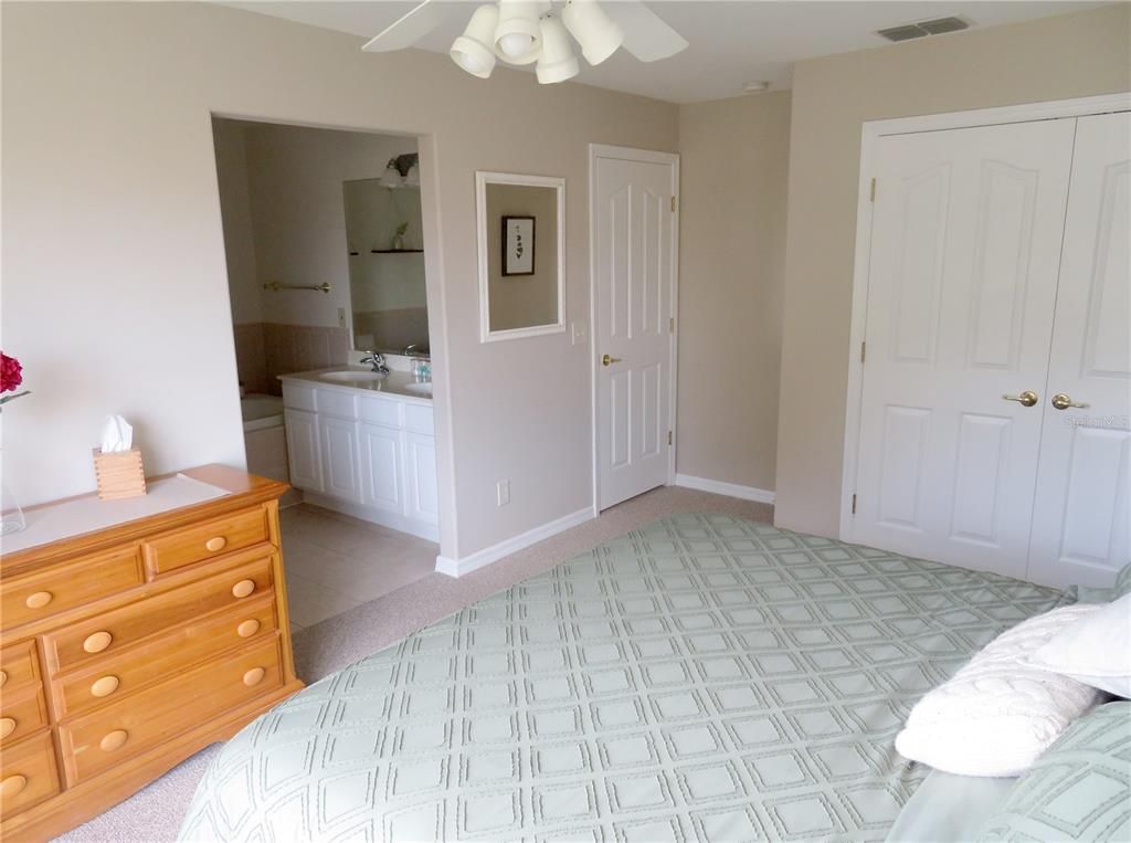 Image 46 of property listing at 104 VISTA LOOP, Davenport, FL 33897