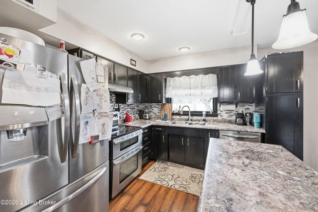 6585 S Preston Hwy, Lebanon Junction, KY 40150