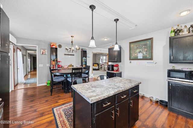 6585 S Preston Hwy, Lebanon Junction, KY 40150