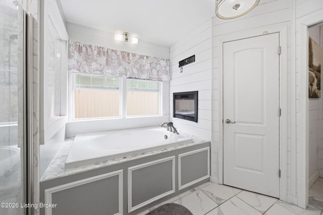 6585 S Preston Hwy, Lebanon Junction, KY 40150