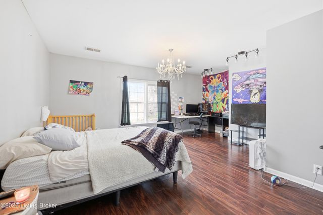 6585 S Preston Hwy, Lebanon Junction, KY 40150