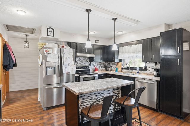 6585 S Preston Hwy, Lebanon Junction, KY 40150