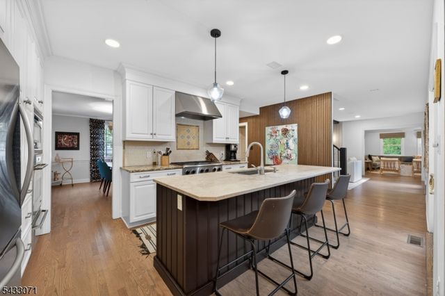 18 Pine Ridge Dr, Summit City, NJ 07901