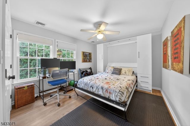 18 Pine Ridge Dr, Summit City, NJ 07901