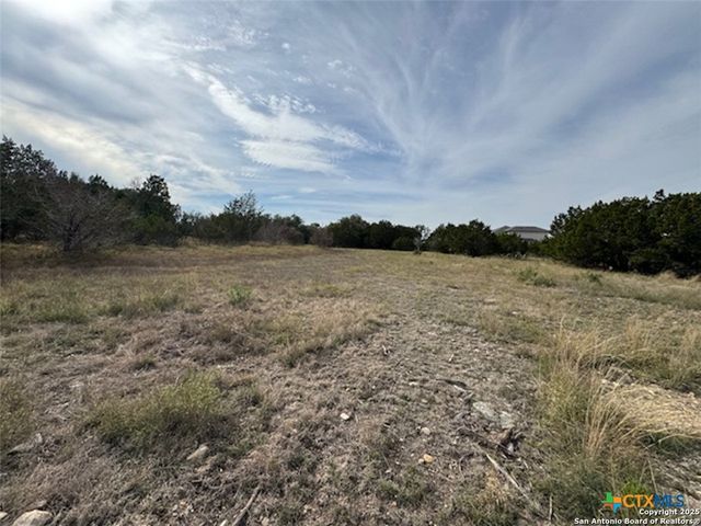 523 Oak Shores Drive, Canyon Lake, TX 78133