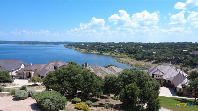 523 Oak Shores Drive, Canyon Lake, TX 78133