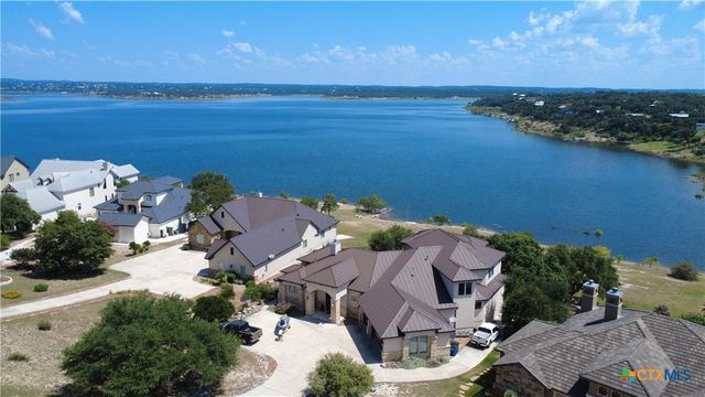 523 Oak Shores Drive, Canyon Lake, TX 78133