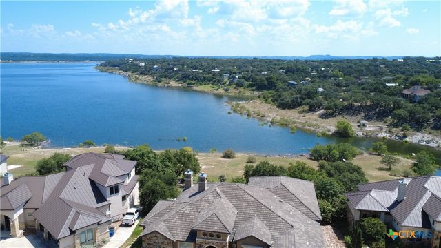523 Oak Shores Drive, Canyon Lake, TX 78133