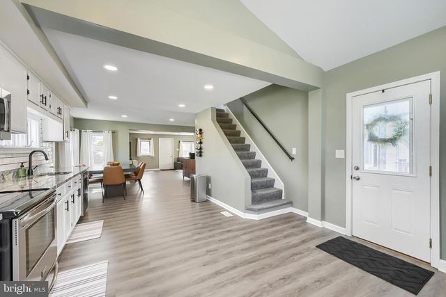 8206 BEAR CREEK DR, Baltimore, MD 21222