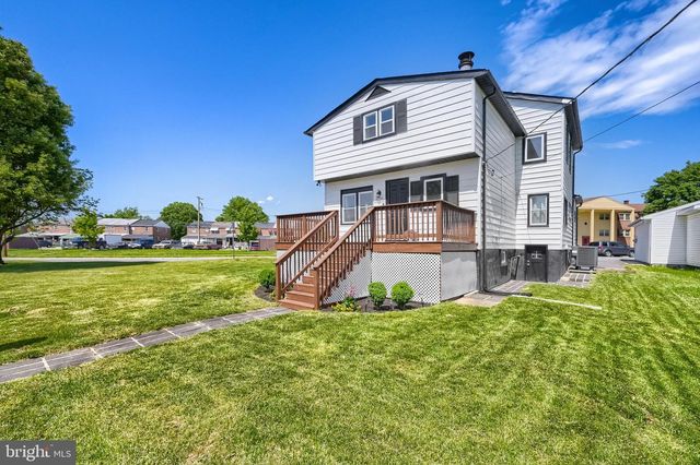 8206 BEAR CREEK DR, Baltimore, MD 21222