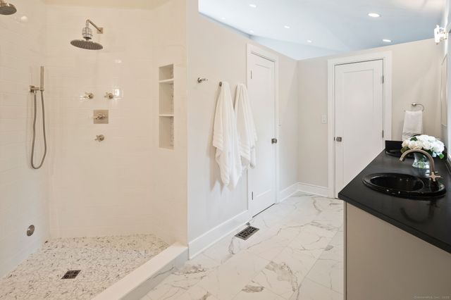 78 Pin Oak Lane, Wilton, CT 06897