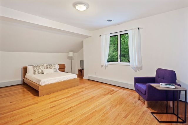 78 Pin Oak Lane, Wilton, CT 06897