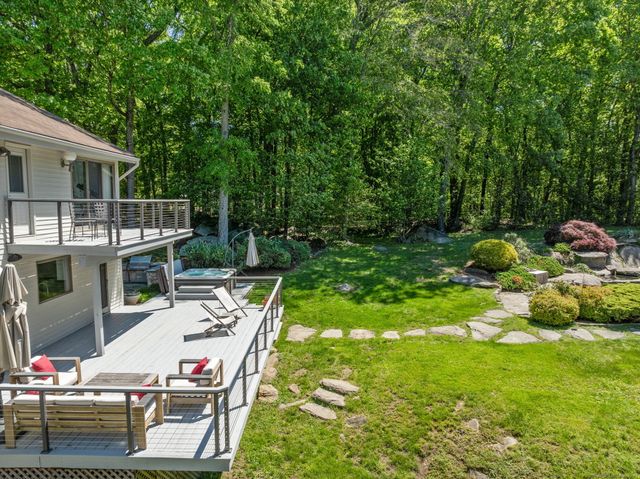 78 Pin Oak Lane, Wilton, CT 06897