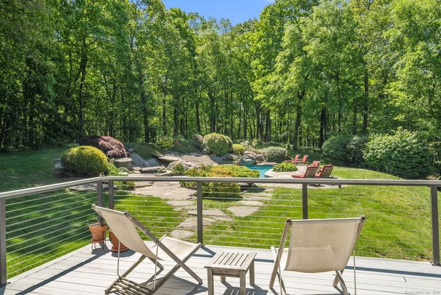 78 Pin Oak Lane, Wilton, CT 06897