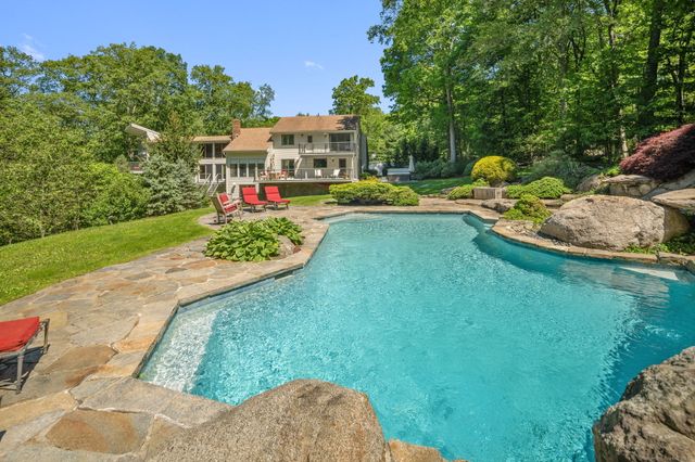 78 Pin Oak Lane, Wilton, CT 06897