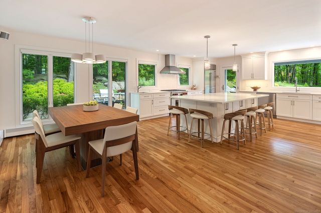 78 Pin Oak Lane, Wilton, CT 06897