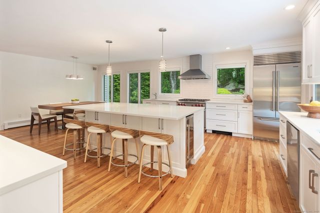 78 Pin Oak Lane, Wilton, CT 06897