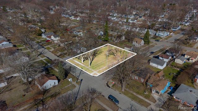 24300 Mcdonald Street, Dearborn Heights, MI 48125