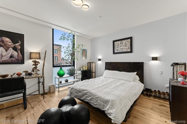 228 Edmund Place 2, Detroit, MI 48201