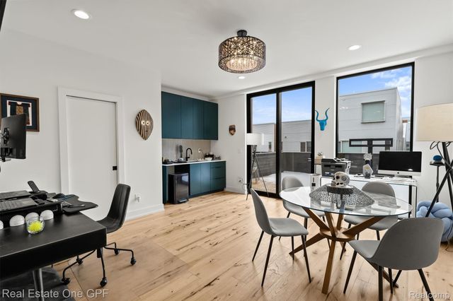 228 Edmund Place 2, Detroit, MI 48201