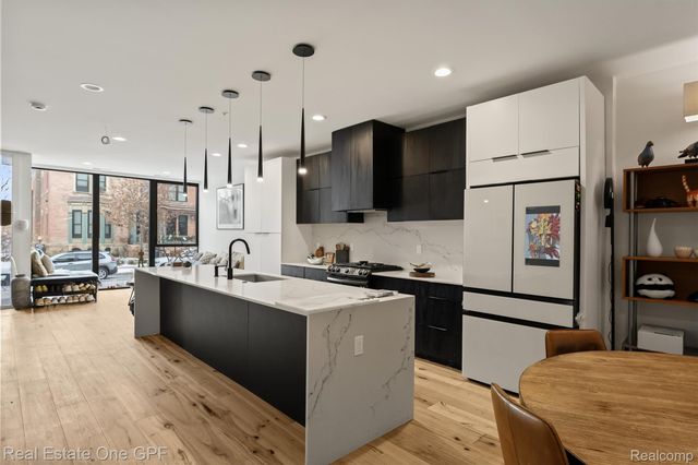 228 Edmund Place 2, Detroit, MI 48201