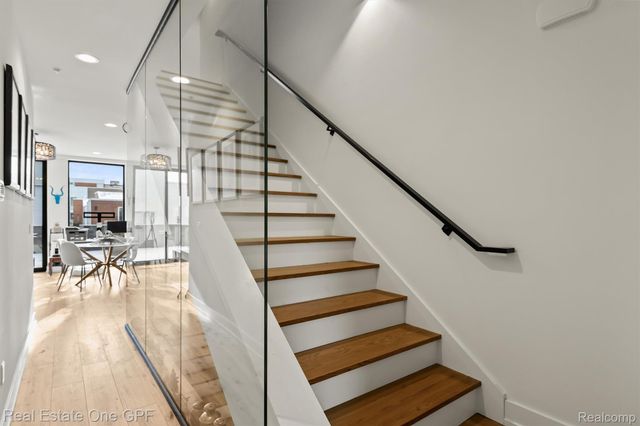 228 Edmund Place 2, Detroit, MI 48201