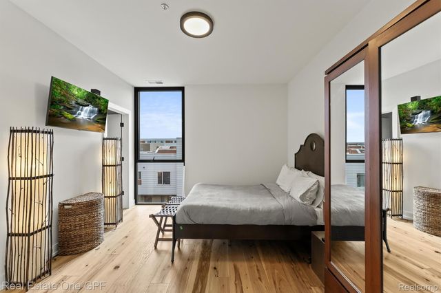 228 Edmund Place 2, Detroit, MI 48201