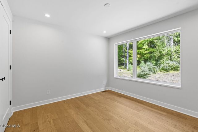 13 Footpath Way, Lake George, NY 12845