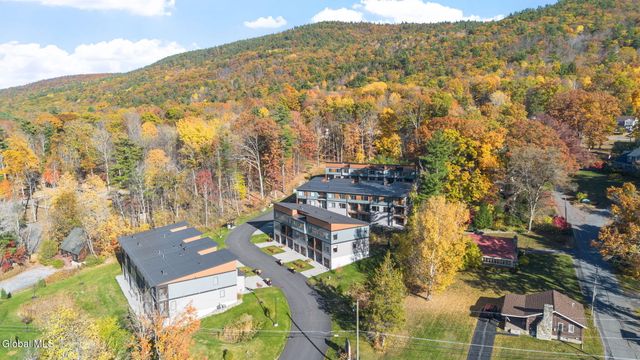 13 Footpath Way, Lake George, NY 12845