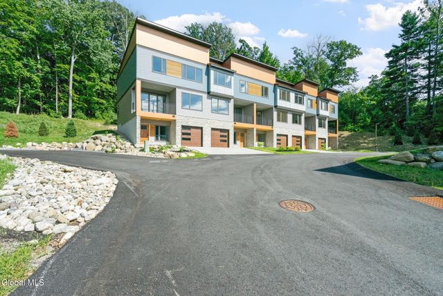 13 Footpath Way, Lake George, NY 12845