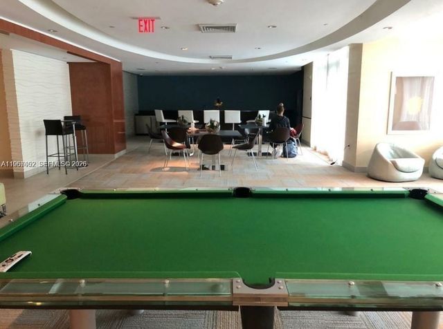 950 Brickell Bay Dr 5209, Miami, FL 33131