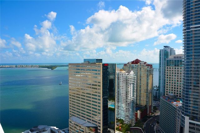 950 Brickell Bay Dr 5209, Miami, FL 33131