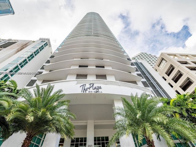 950 Brickell Bay Dr 5209, Miami, FL 33131