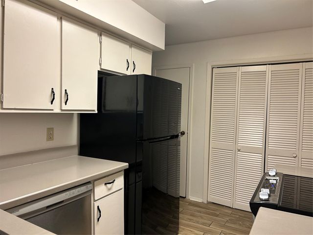 8038 Sands Point B, Houston, TX 77036